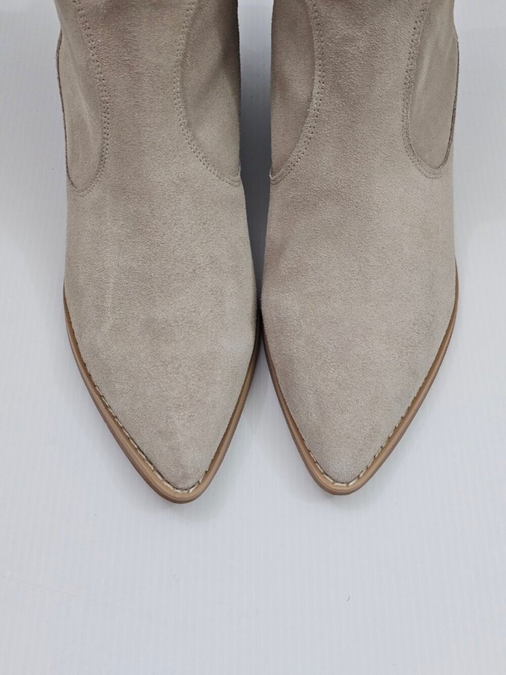 Donald Pliner Gazzi Western Ankle Boot Womens 9 Sand Suede Cowboy Block Heel NEW - Picture 5 of 13